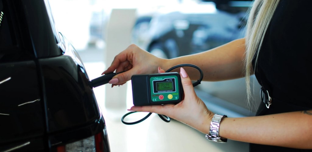 mierniki lakieru Polska