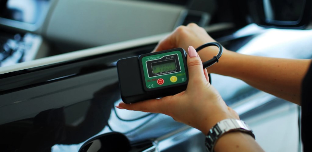 mierniki lakieru Polska